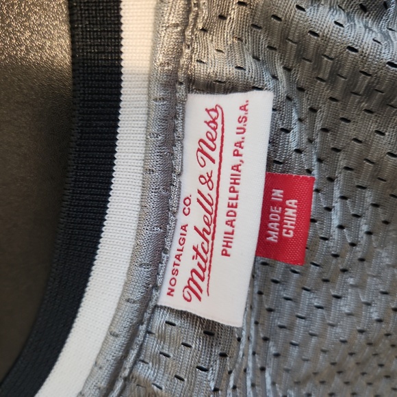 Mitchell and Ness Brooklyn Nets Jersey - Picture 3 of 6